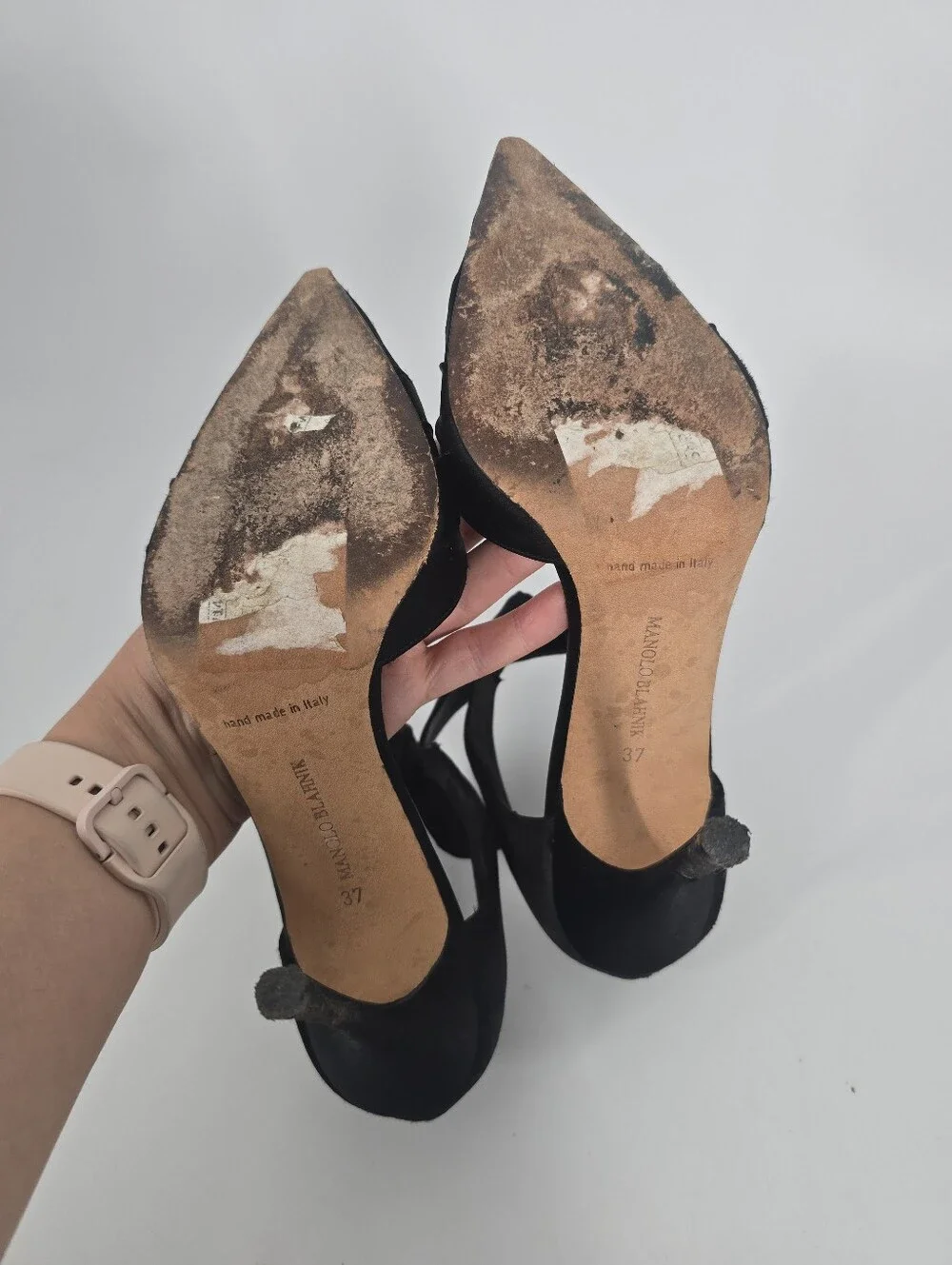Manolo Blahnik Black Satin Bow Front Point Toe Pumps Size 37
